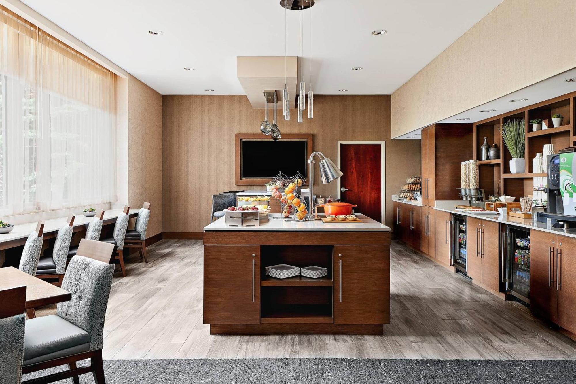 Hotel Pittsburgh Marriott North 4*