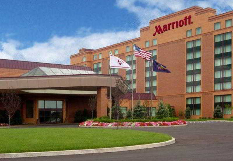 Pittsburgh Marriott North Hotel 4*