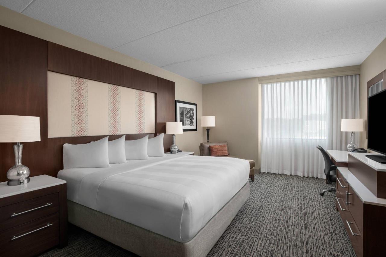 Pittsburgh Marriott North 4*