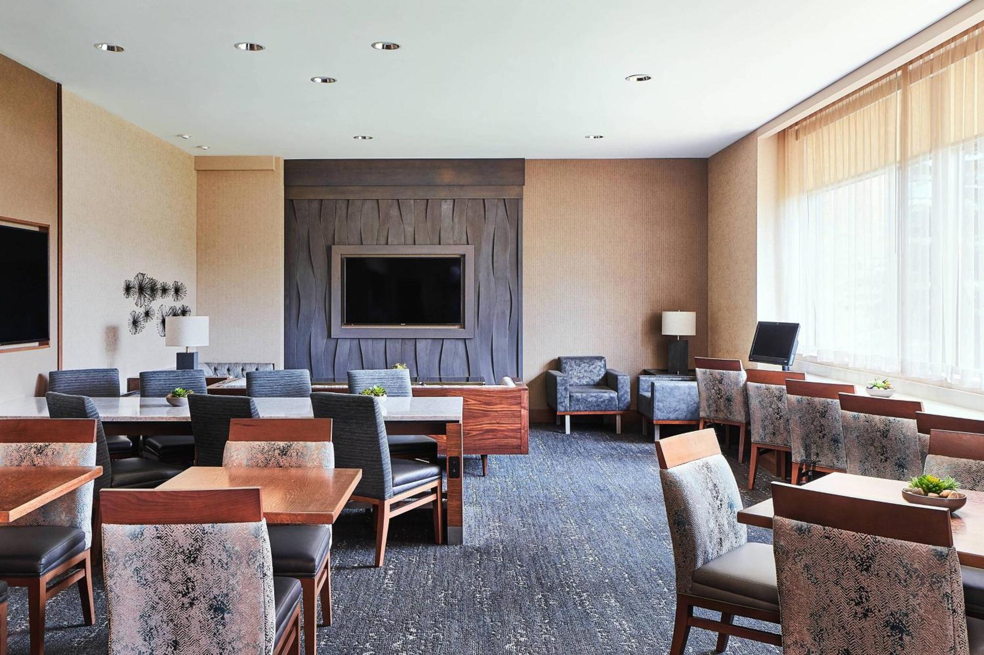 Pittsburgh Marriott North Hotel